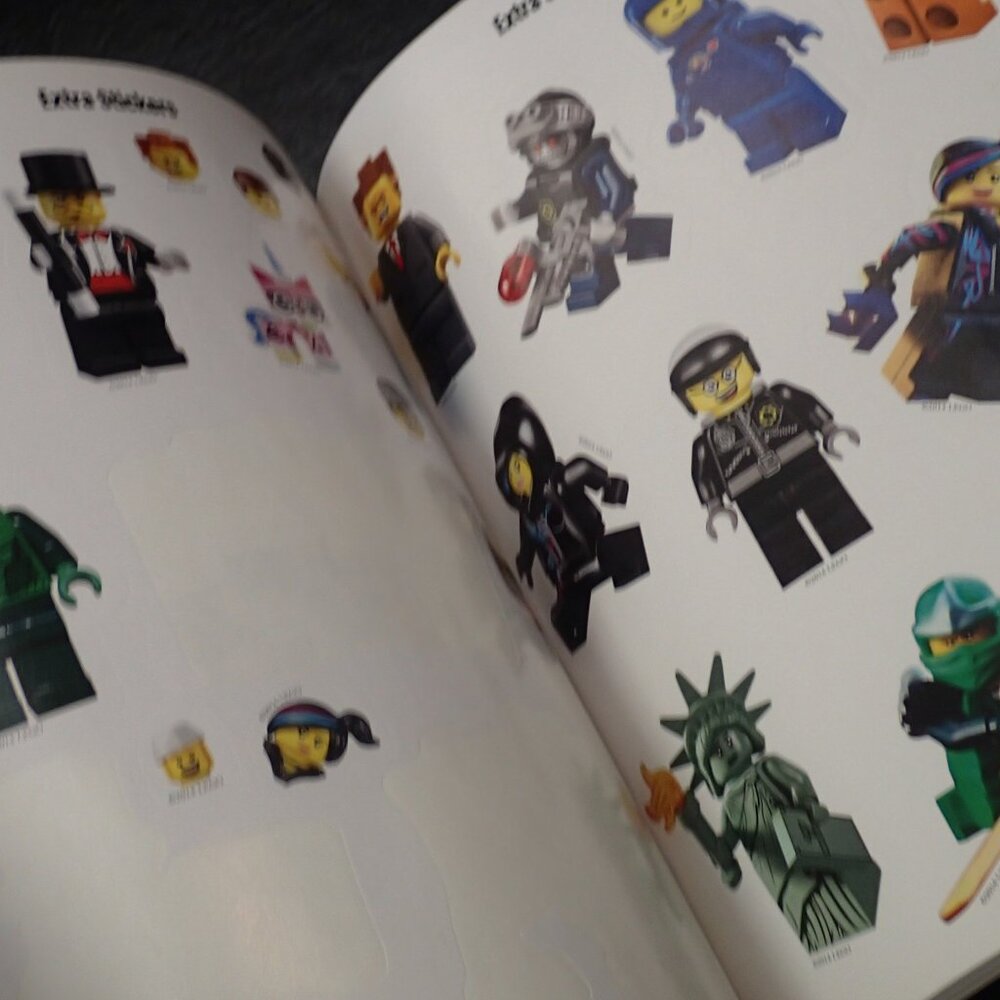 The Lego Movie Sticker Collection BOok - Picture 4 of 6